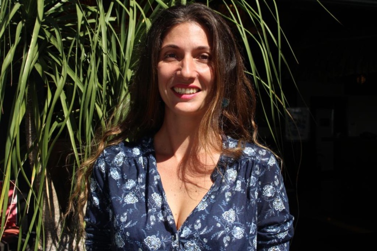 Lovaïna Guirao met ses parfums en scène