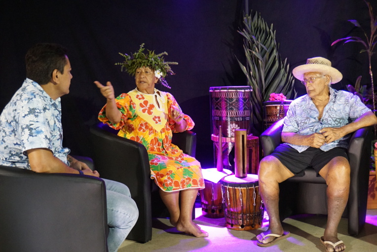 Fabien Dinard, Jeanine Maru et papa Teupoo - crédit CAPF. Fabien Dinard, Jeanine Maru et papa Teupoo - crédit CAPF.