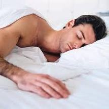 Dormir trop ou pas assez est mauvais pour le coeur, révèle une étude