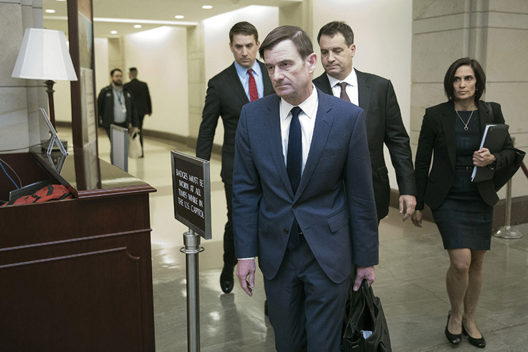 Destitution: les démocrates brandissent des "preuves accablantes" contre Trump