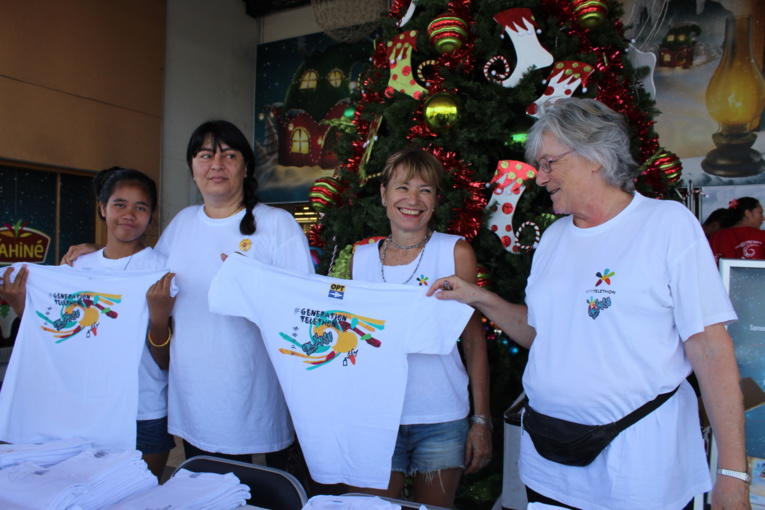 Ventes de t-shirts au profit du Téléthon. Ventes de t-shirts au profit du Téléthon.