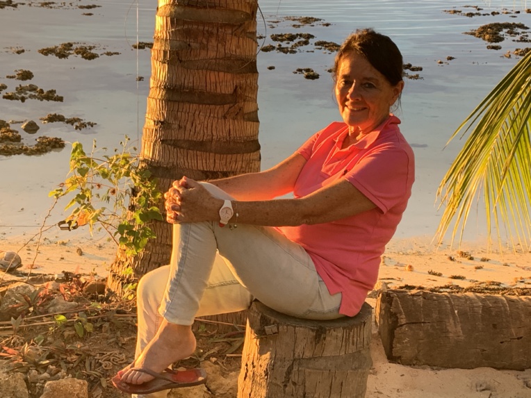 Maïre Vallaux Bordereau dédicace ses 2 derniers livres chez Klima Maïre Vallaux Bordereau dédicace ses 2 derniers livres chez Klima