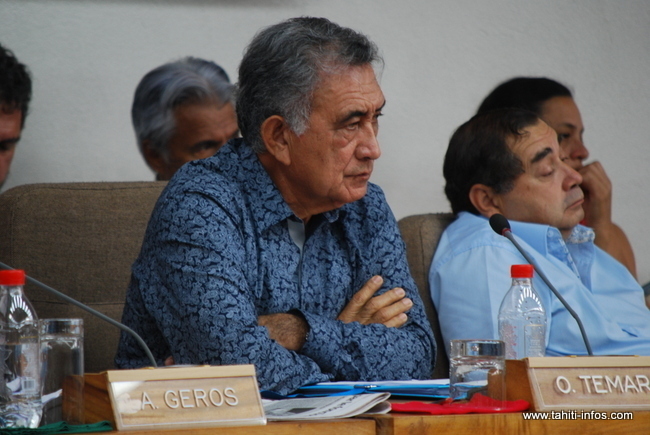 Oscar Temaru : « La population atteinte du syndrome de Stockholm »