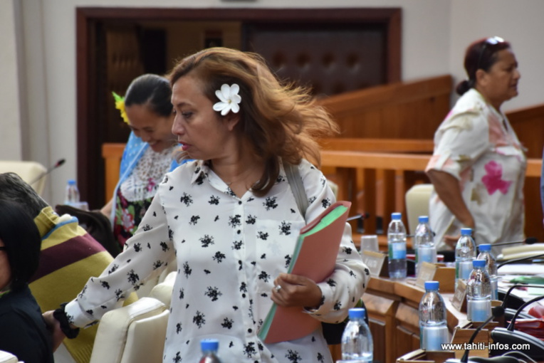 Nicole Sanquer quitte le groupe Tapura