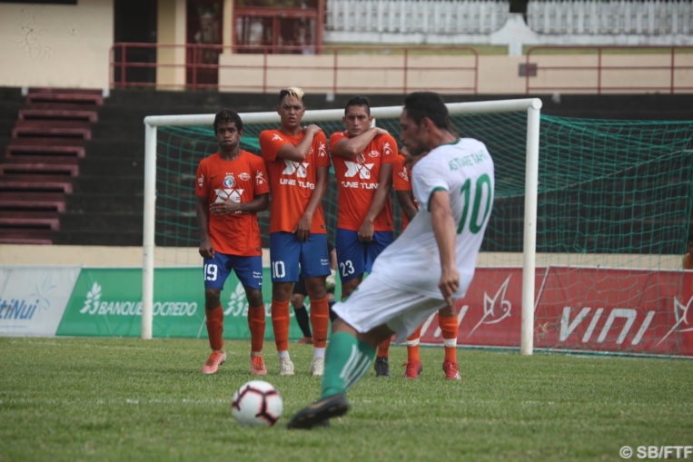 Manarii Porlier, auteur d'un magnifique coup-franc Manarii Porlier, auteur d'un magnifique coup-franc