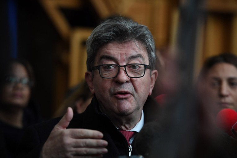 Mélenchon condamné à trois mois avec sursis pour la perquisition houleuse à LFI