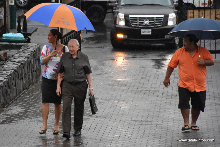 L’inscription de Flosse refusée à Papeete L’inscription de Flosse refusée à Papeete