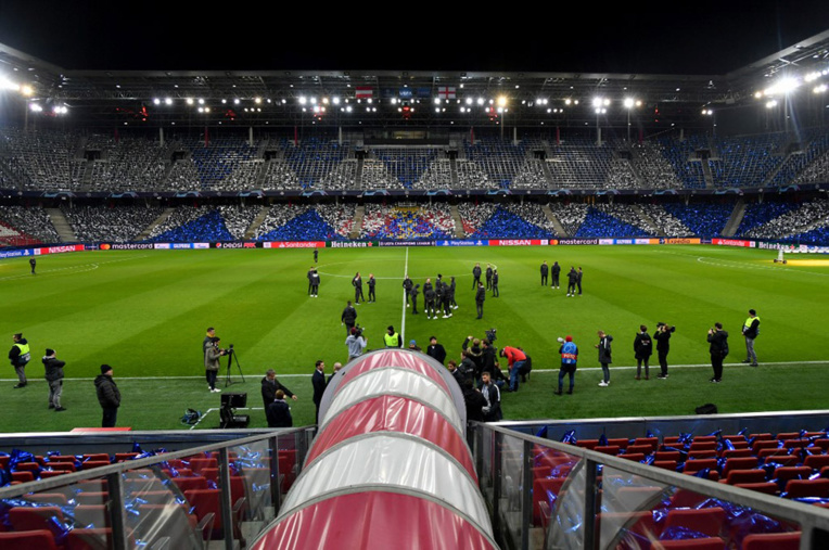 Mondial des clubs: avec Hienghène, les Néo-Calédoniens dans "un autre monde" Mondial des clubs: avec Hienghène, les Néo-Calédoniens dans "un autre monde"