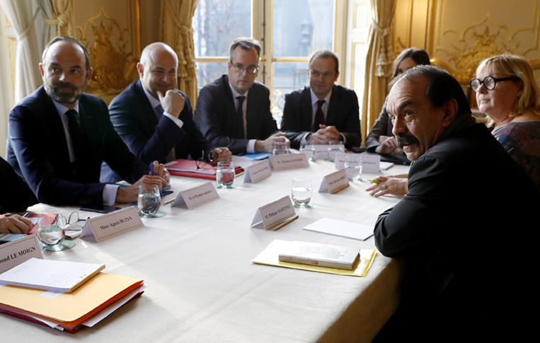 Retraites: 14e jour de grève, Macron prêt à "améliorer" la réforme Retraites: 14e jour de grève, Macron prêt à "améliorer" la réforme