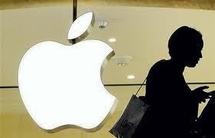Apple face à sa première plainte en France pour abus de position dominante