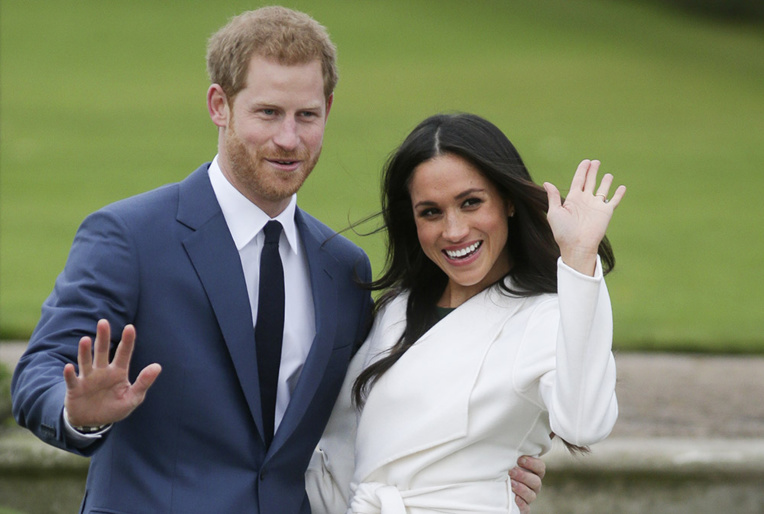 Harry et Meghan prennent leur distances avec la famille royale britannique Harry et Meghan prennent leur distances avec la famille royale britannique