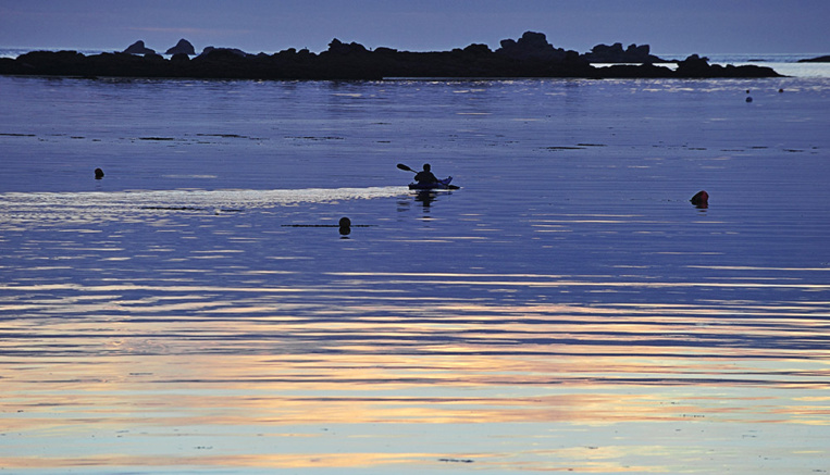 "Incompréhension" après la mort de trois kayakistes en baie de Somme "Incompréhension" après la mort de trois kayakistes en baie de Somme