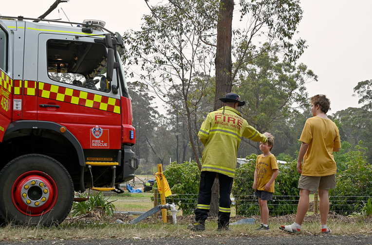Incendies en Australie: la pluie redonne de l'espoir, la fumée perturbe les stars du tennis