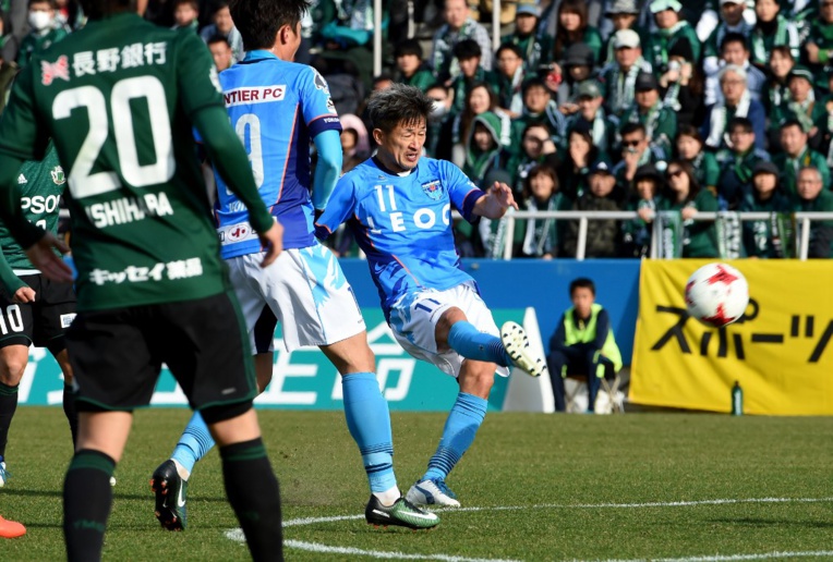 Foot: la star japonaise Miura, plus vieux joueur pro en activité, prolonge au Yokohama FC Foot: la star japonaise Miura, plus vieux joueur pro en activité, prolonge au Yokohama FC