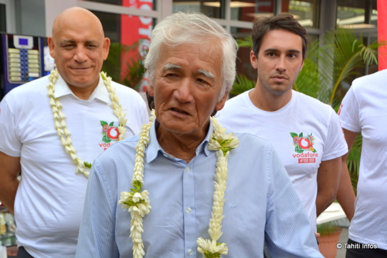 Vodafone fête ses 100 000 clients Vodafone fête ses 100 000 clients