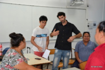 Bertrand Roure et les élèves slammeurs de l'UPF Bertrand Roure et les élèves slammeurs de l'UPF