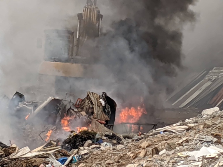 La décharge de Faa'a s’embrase