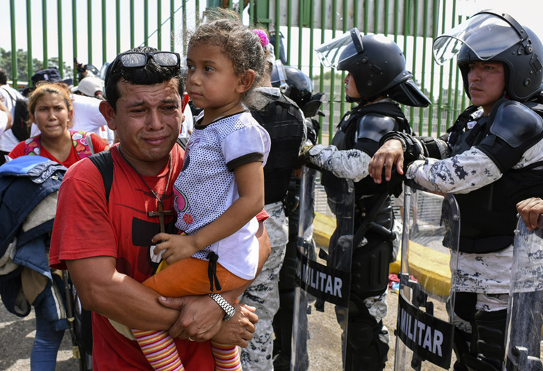Caravane de migrants: le Mexique appelle au calme
