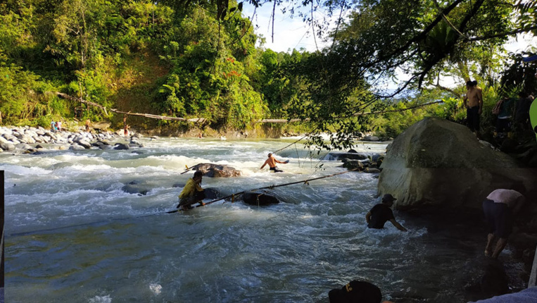Indonésie: neuf morts dans l'effondrement d'une passerelle Indonésie: neuf morts dans l'effondrement d'une passerelle