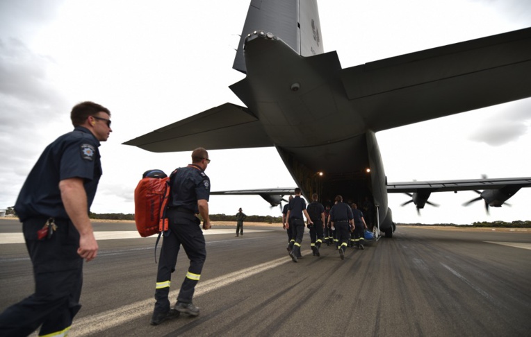 Australie: les enquêteurs sur le site du crash qui a tué trois pompiers américains Australie: les enquêteurs sur le site du crash qui a tué trois pompiers américains