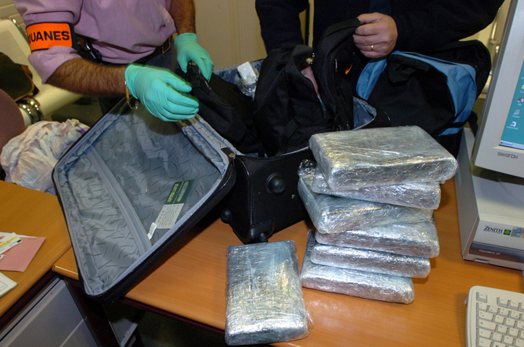 Drogue: Les douanes de Guyane interceptent moins de mules mais saisissent plus de cocaïne