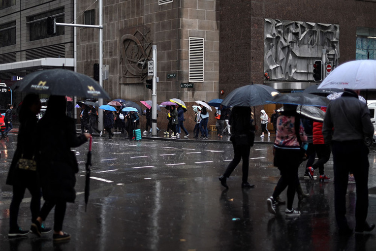Australie: la pluie tombe, contribuant à mettre fin aux incendies