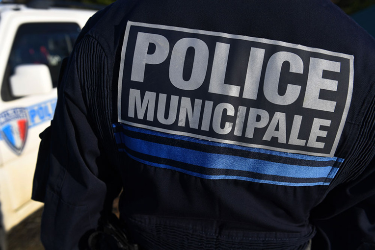 Seine-Saint-Denis: un policier municipal confesse un meurtre puis se suicide