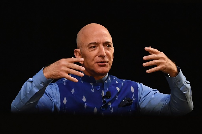 Bezos achète une propriété à Los Angeles pour 165 millions de dollars Bezos achète une propriété à Los Angeles pour 165 millions de dollars