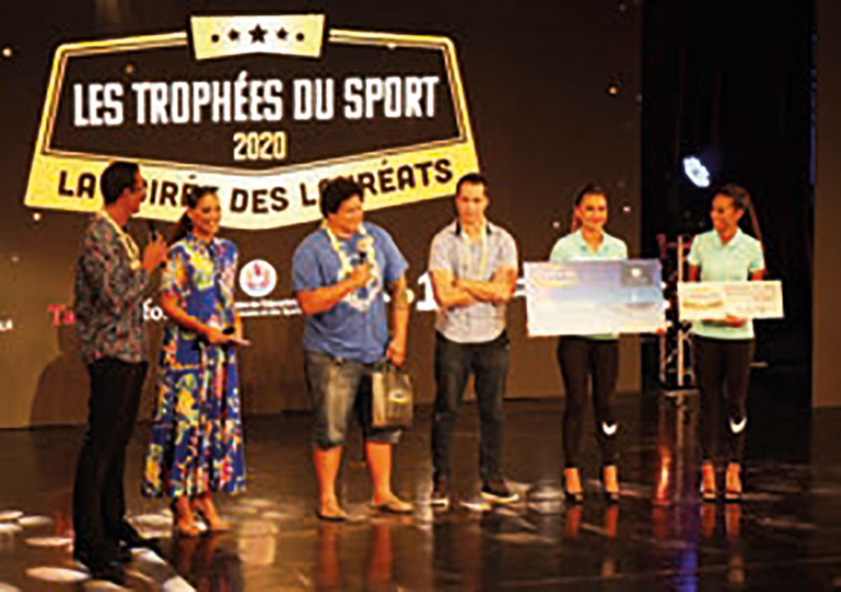 Trophées du Sport : Poerani Bertrand, plébiscitée par le public Trophées du Sport : Poerani Bertrand, plébiscitée par le public