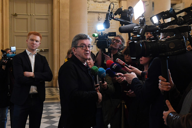 Retraites: poursuite du blocage et des invectives à l'Assemblée nationale