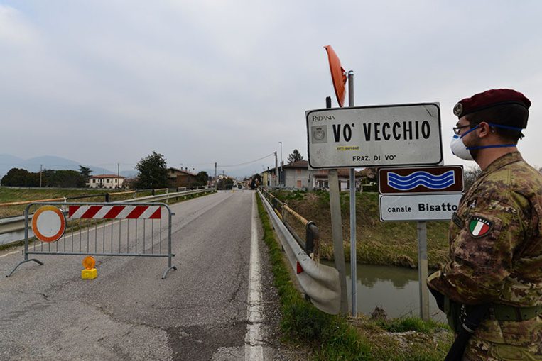Virus : l'Italie confine onze villes du Nord pour endiguer la contagion