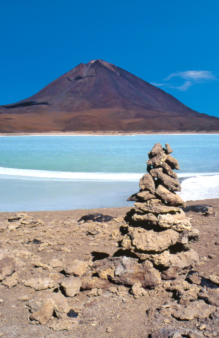 Licancabur : 5 916 m de cendres Licancabur : 5 916 m de cendres
