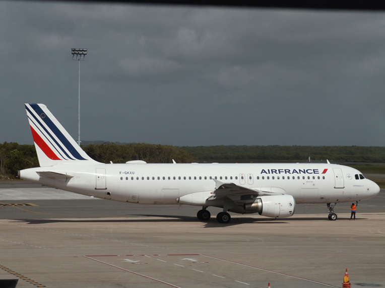 Coronavirus: manifestation en Martinique pour des contrôles des touristes