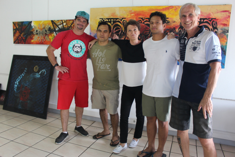 Six artistes réunis salle Muriavai