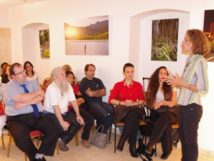 « L’élu du peuple, Pouvanaa, Te Metua » : la projection du film rencontre un franc succès à la Délégation de la Polynésie française