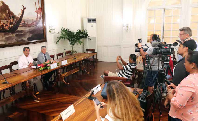 Edouard Fritch confirme le maintien des municipales Edouard Fritch confirme le maintien des municipales