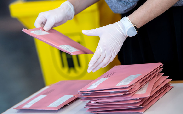 Municipales/1er tour: fermeture des bureaux de vote, abstention record