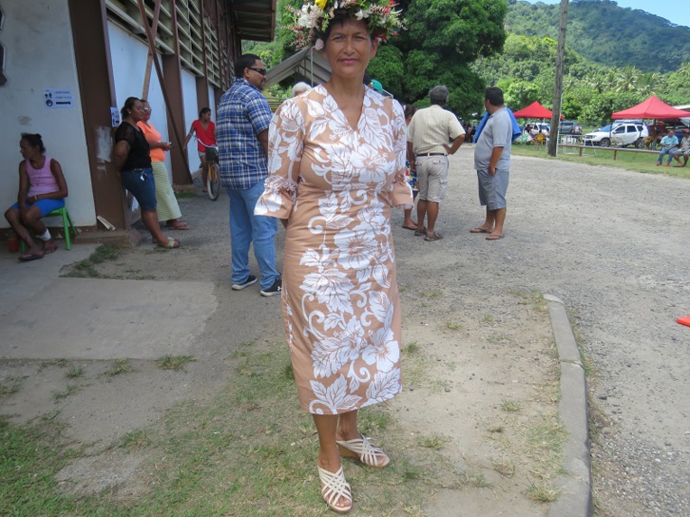 Toromona d’une courte tête à Moorea