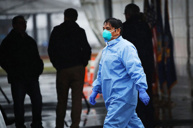 Coronavirus: rassemblements limités à 10 personnes, couvre-feu, les Etats-Unis suivent l'exemple européen