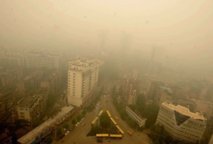 Rumeurs et inquiétudes dans une ville de Chine plongée dans un épais nuage