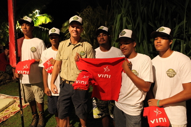 Planète Eco tour: Des centaines de personnes à la projection cinéma en plein air dans les jardins de Paofai