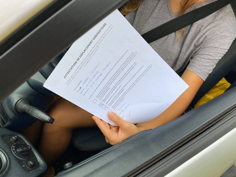 Téléchargez les attestations pour vous déplacer