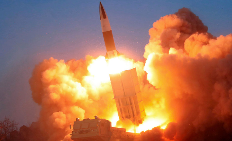 La Corée du Nord tire deux missiles de courte portée, en pleine crise du coronavirus La Corée du Nord tire deux missiles de courte portée, en pleine crise du coronavirus