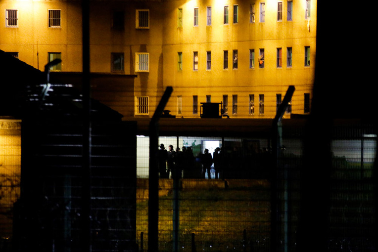 Mutinerie en Corrèze: deux détenus intoxiqués par des fumées, dégâts "importants" Mutinerie en Corrèze: deux détenus intoxiqués par des fumées, dégâts "importants"