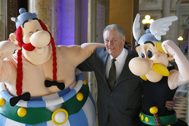 Décès d'Albert Uderzo, le dessinateur d'Astérix, à l'âge de 92 ans Décès d'Albert Uderzo, le dessinateur d'Astérix, à l'âge de 92 ans