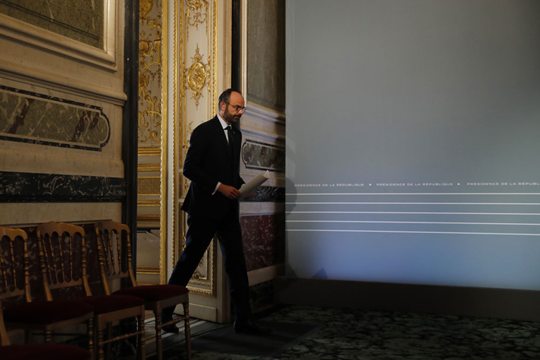 Coronavirus: Philippe n'exclut pas de "projeter des moyens supplémentaires" en Outre-mer Coronavirus: Philippe n'exclut pas de "projeter des moyens supplémentaires" en Outre-mer