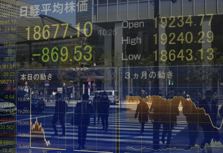 Le rouge revient sur des marchés effrayés par la propagation du virus