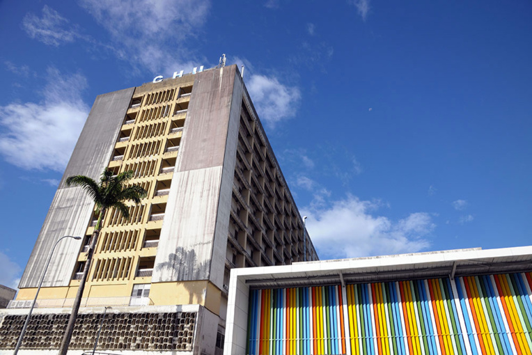 En Guadeloupe, le CHU dans l'inquiétude face au manque de respirateurs En Guadeloupe, le CHU dans l'inquiétude face au manque de respirateurs