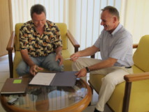 Signature d’un contrat d’entretien des installations d’Eclairage Public entre la commune de Punaauia et EDT