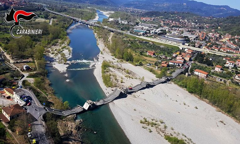Italie: un pont s'écroule, un blessé Italie: un pont s'écroule, un blessé